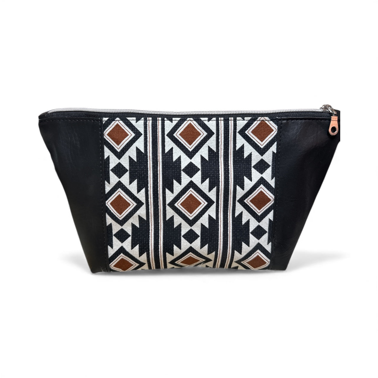 Geometric print beauty bag